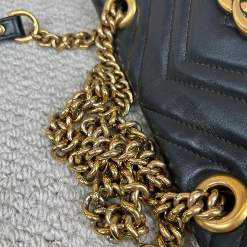 古馳GUCCI馬蒙22單肩斜挎包 古金色的經典雙G標誌 整體飽滿又精緻 出門輕便又百搭-19