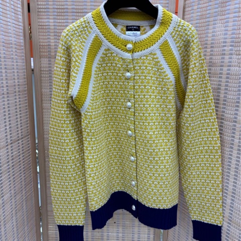 CHANEL 香奈兒珍珠紐扣撞色羊絨開襟毛衣上衣 34碼