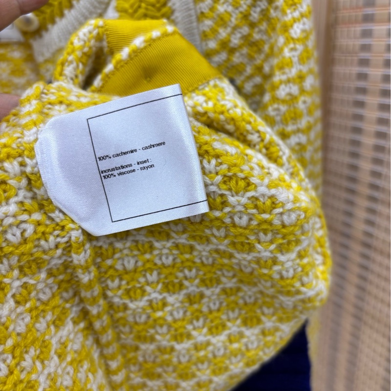 CHANEL 香奈兒珍珠紐扣撞色羊絨開襟毛衣上衣 34碼-3