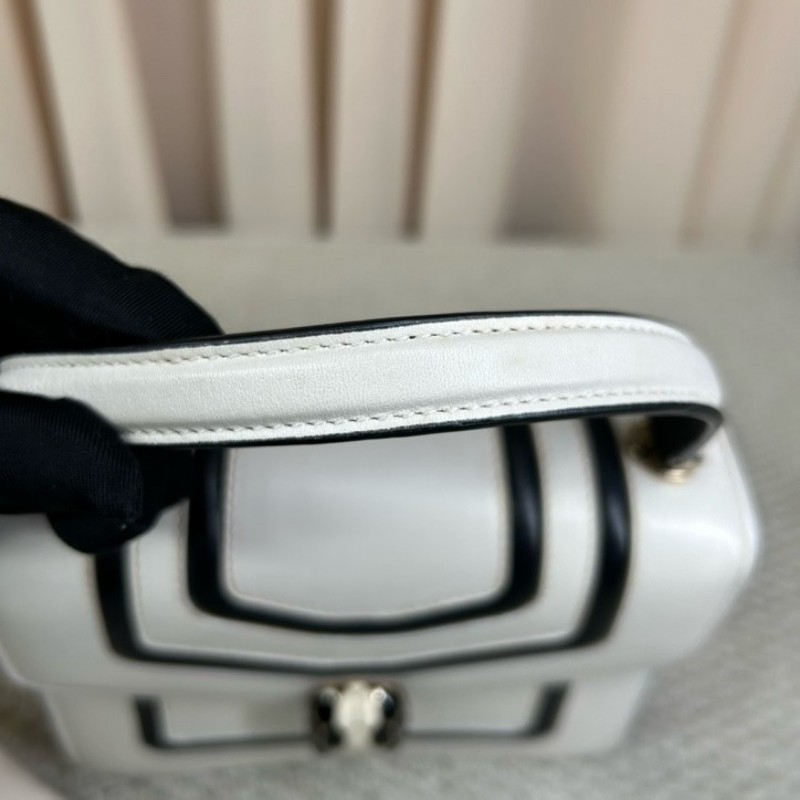 寶格麗BVLGARI黑白拼色蛇頭風琴包 銀色鏈條肩帶 可單肩可斜挎 容量實用 日常通勤百搭氣質款-13