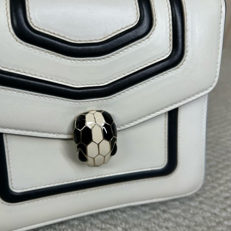 寶格麗BVLGARI黑白拼色蛇頭風琴包 銀色鏈條肩帶 可單肩可斜挎 容量實用 日常通勤百搭氣質款-15