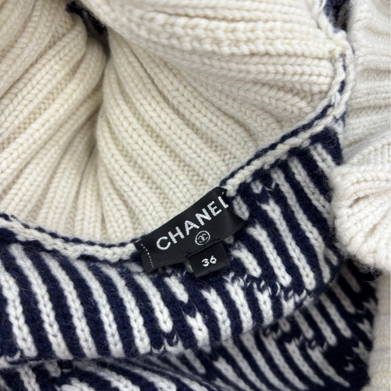 Chanel 羊絨coco字母雪花高領毛衣 36碼-2