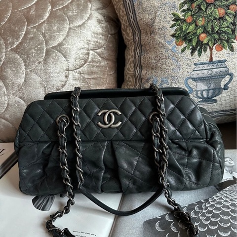 香奈兒包 鏈條包 有專櫃發票 保齡球包 肩背包 腋下包 斜背包 香奈兒 中古包 二手包 Chanel East-West chain  shoulder bag with receipt