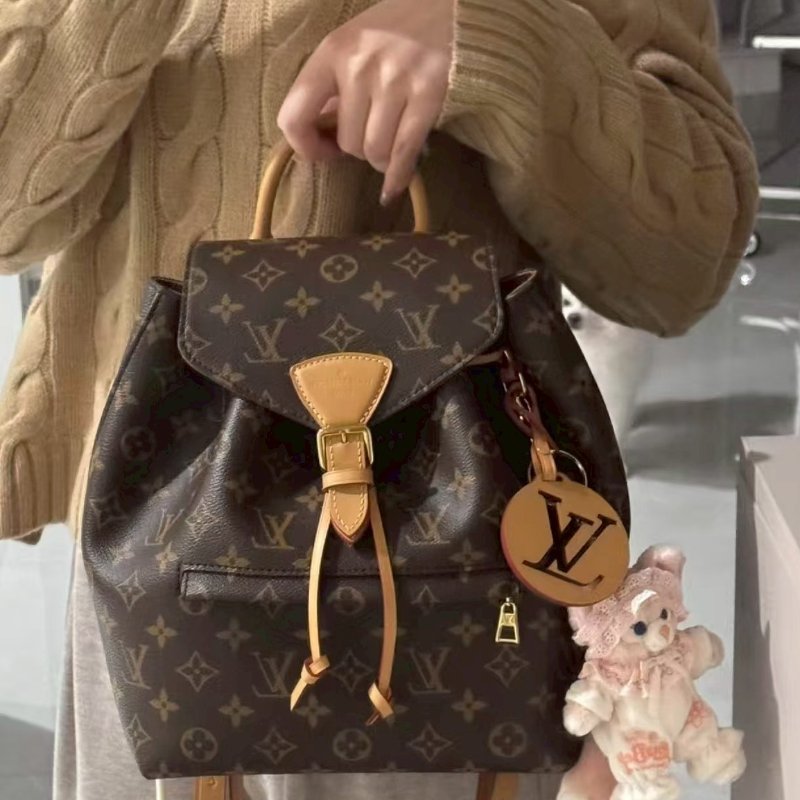 LV原花磁釦束口抽繩簍空吊牌後背包M45501-1