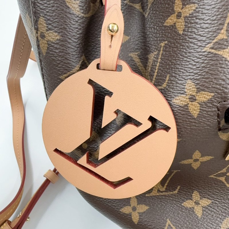 LV原花磁釦束口抽繩簍空吊牌後背包M45501-11