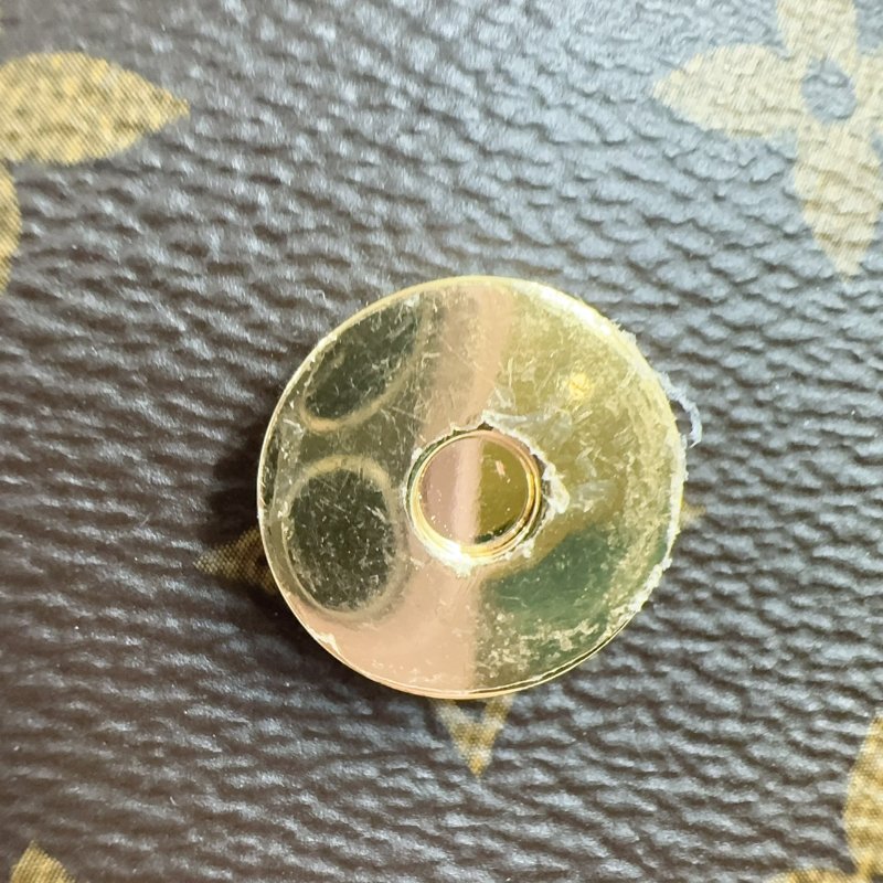 LV原花磁釦束口抽繩簍空吊牌後背包M45501-22