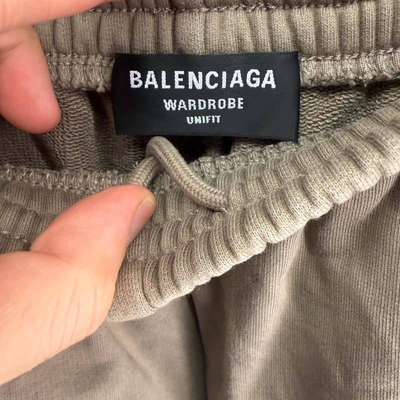 二手Balenciaga棕色短褲-2