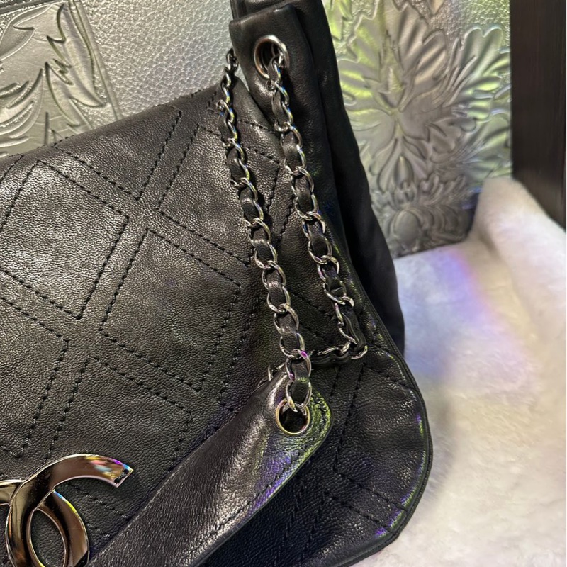 香奈兒單蓋包 黑色菱格紋 大CC Logo鍊條包 鏈條包 肩背包 腋下包 香奈兒 黑色牛皮 中古包 二手包 chanel black calf leather flap chain bag phw-16