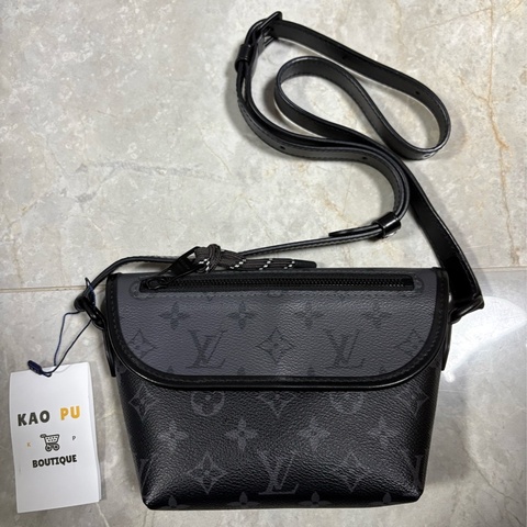 Louis Vuitton 黑老花Pulse單肩包 M12806