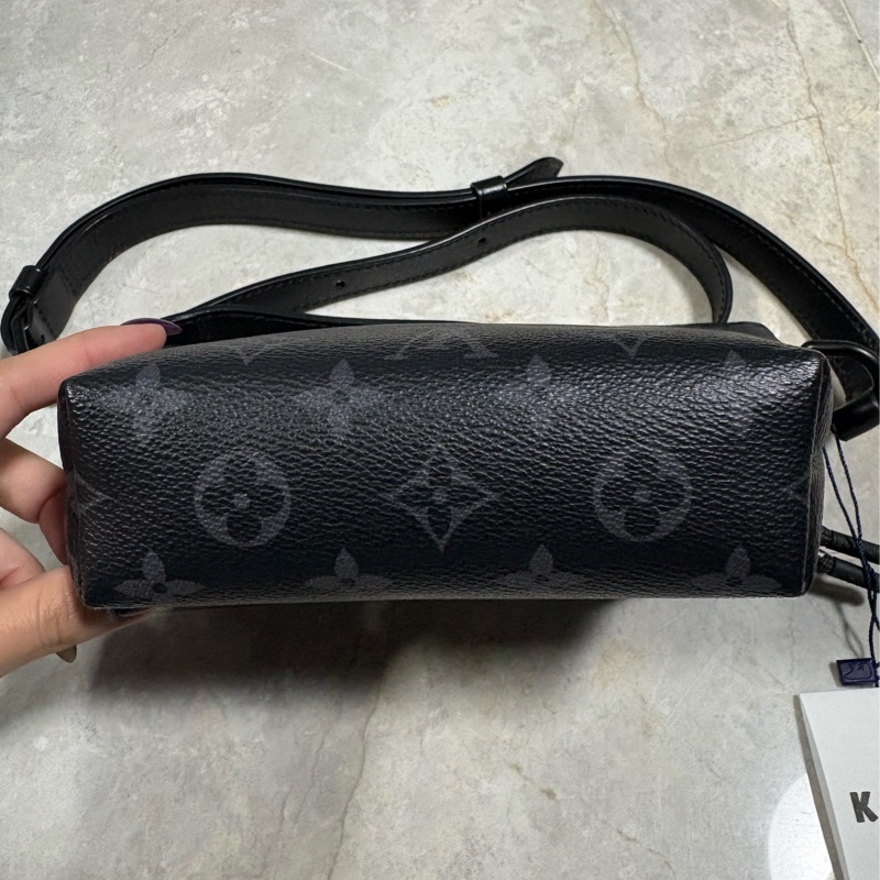 Louis Vuitton 黑老花Pulse單肩包 M12806-2