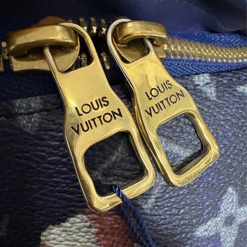 Louis Vuitton 老花漸層腰包 M23905-2