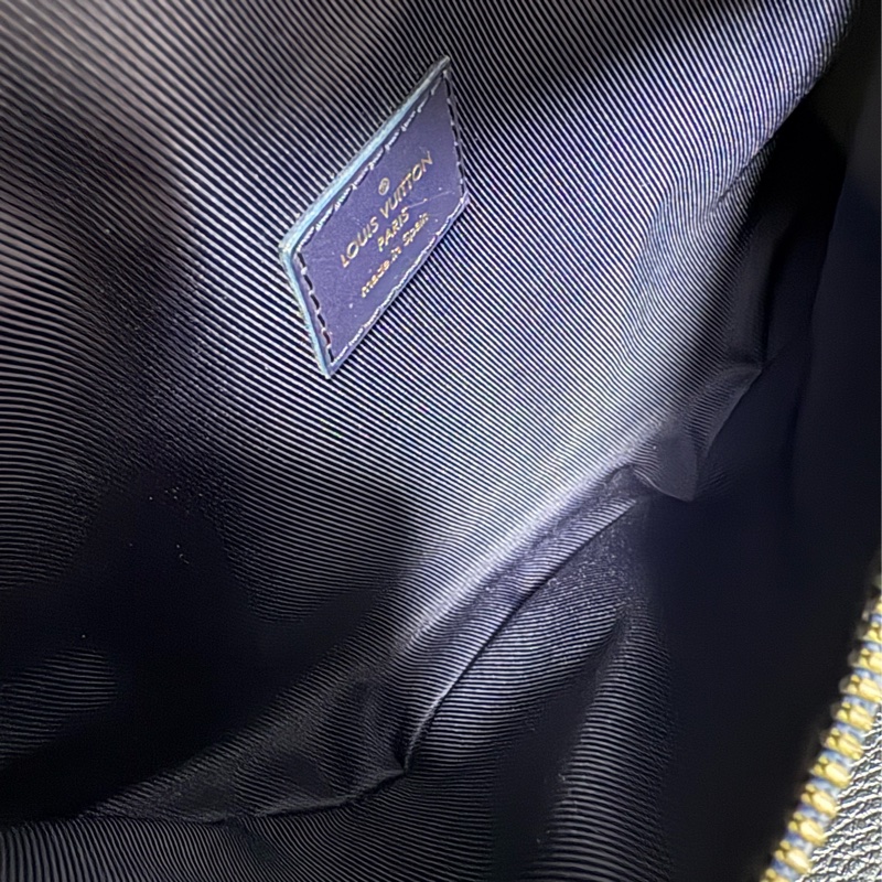 Louis Vuitton 老花漸層腰包 M23905-4