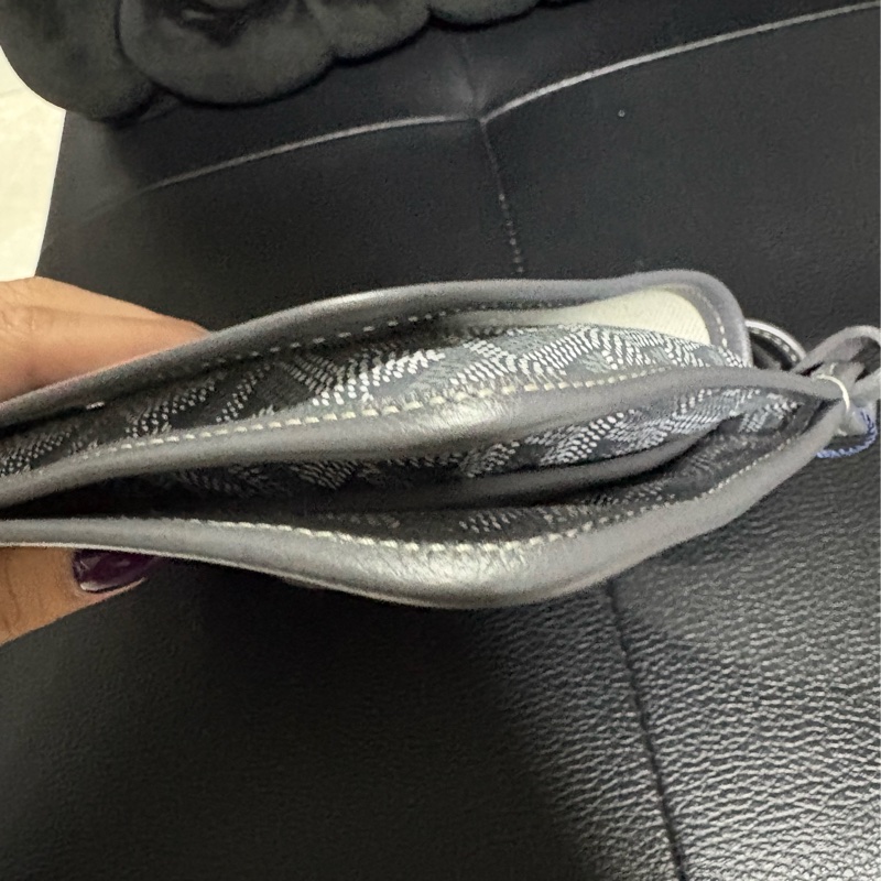 Goyard 灰色愛心限定Plumet單肩包-3