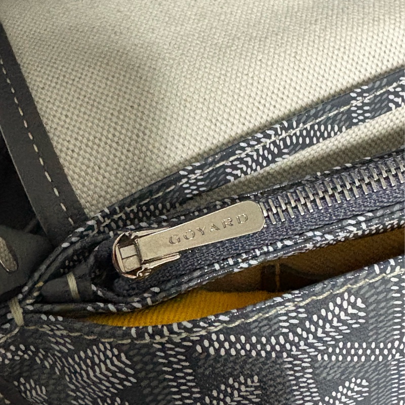 Goyard 灰色愛心限定Plumet單肩包-4