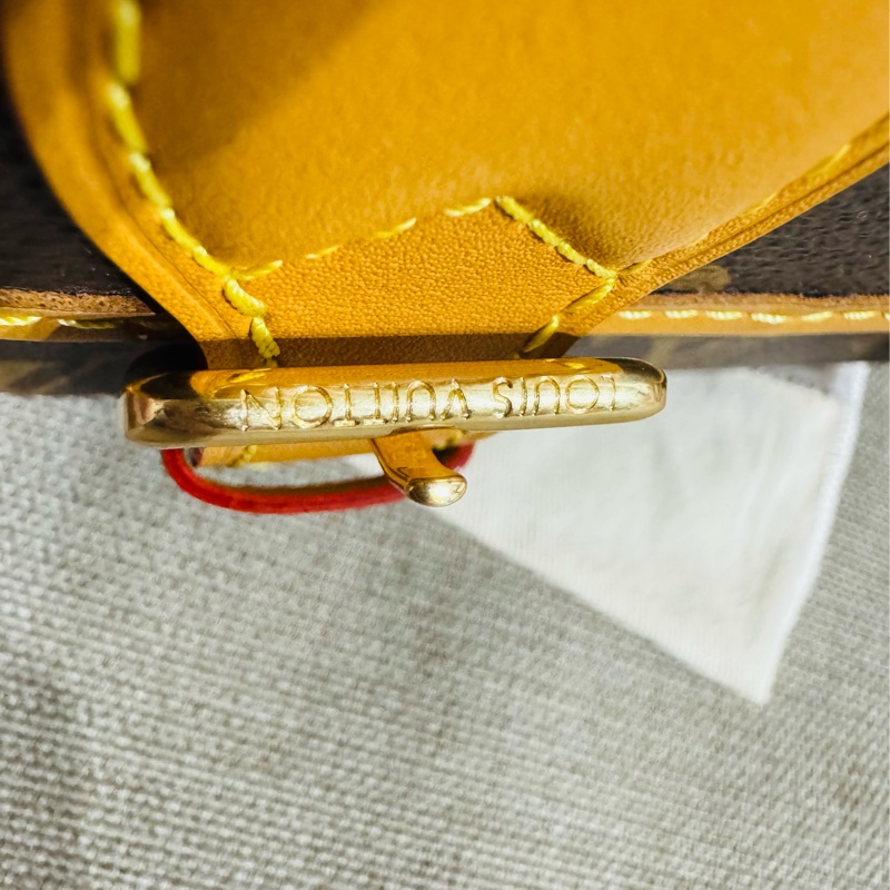 LV M26805 Satchel 經典老花翻蓋式斜背包/郵差包 98閒置品 芯片款-14