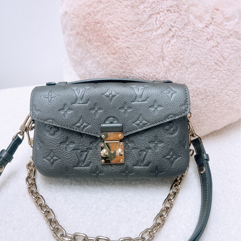 Lv metis pochette east west 灰銀橫版郵差包-0