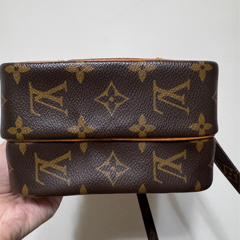 LV Vintage雙層相機包-4