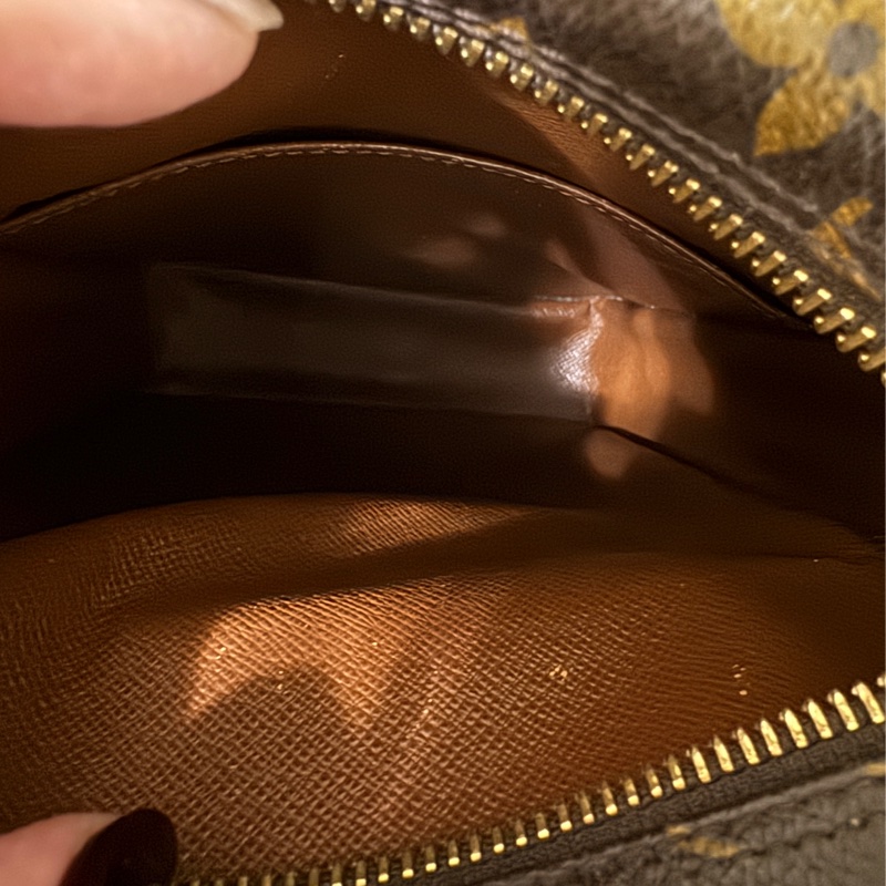 LV Vintage雙層相機包-8