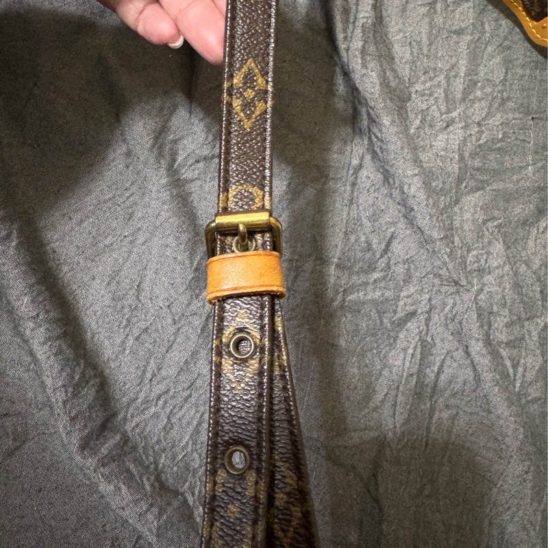 LV Vintage雙層相機包-11