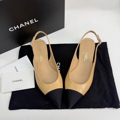 Chanel 香奈兒 米色皮面拼接米黑色 貓跟鞋 37.5碼