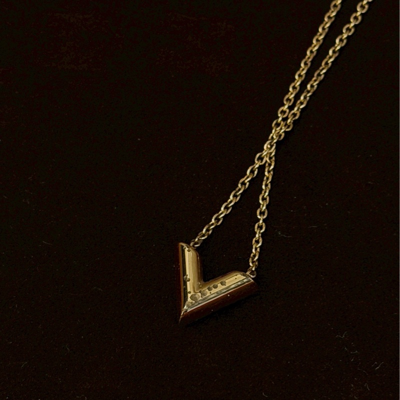 LV 經典款項鍊-1