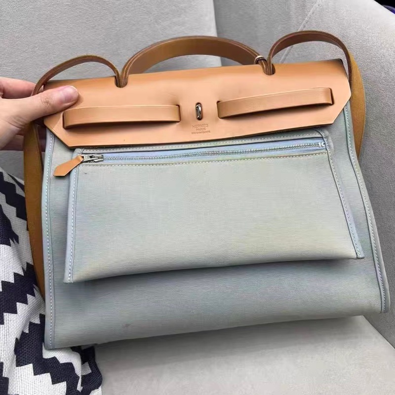 【低價撿漏❗️入門之選✨買到就是賺到❗️】Hermes 愛馬仕 霧霾藍 Herbag31 T刻 15年-7