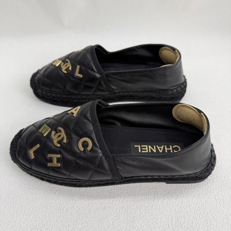 CHANEL香奈兒 黑色 皮質漁夫鞋搭配金屬logo圖案 38碼-5