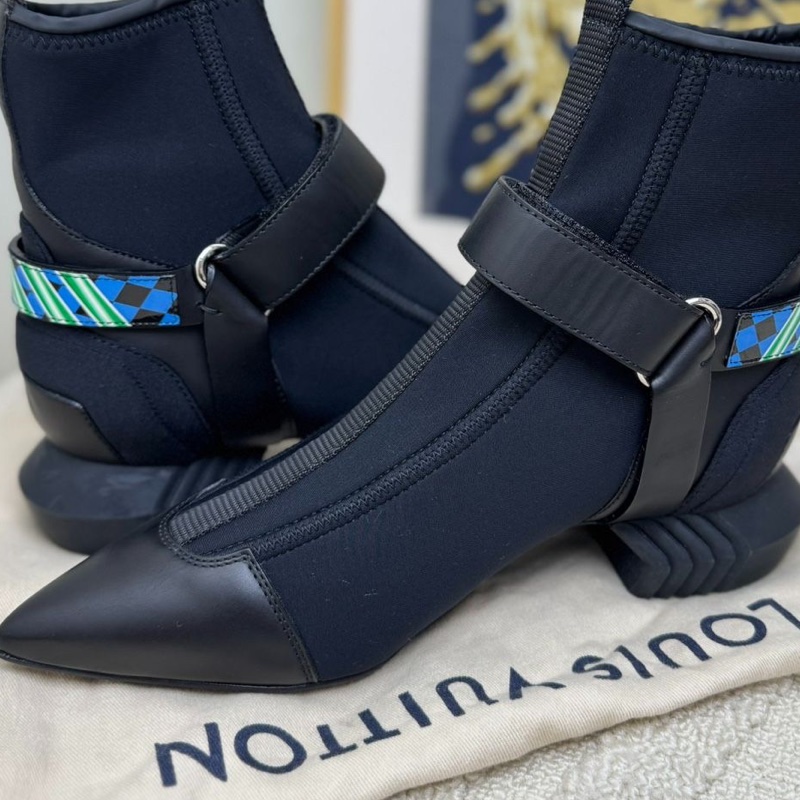 僅試穿LV/路易威登 黑色拼皮絕版女尖頭低跟鞋短靴 38碼附件:塵袋-4