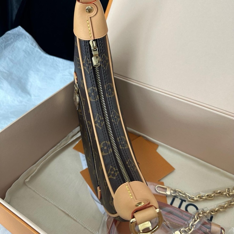 路易威登LV 老花Loop月亮包豌豆包-4