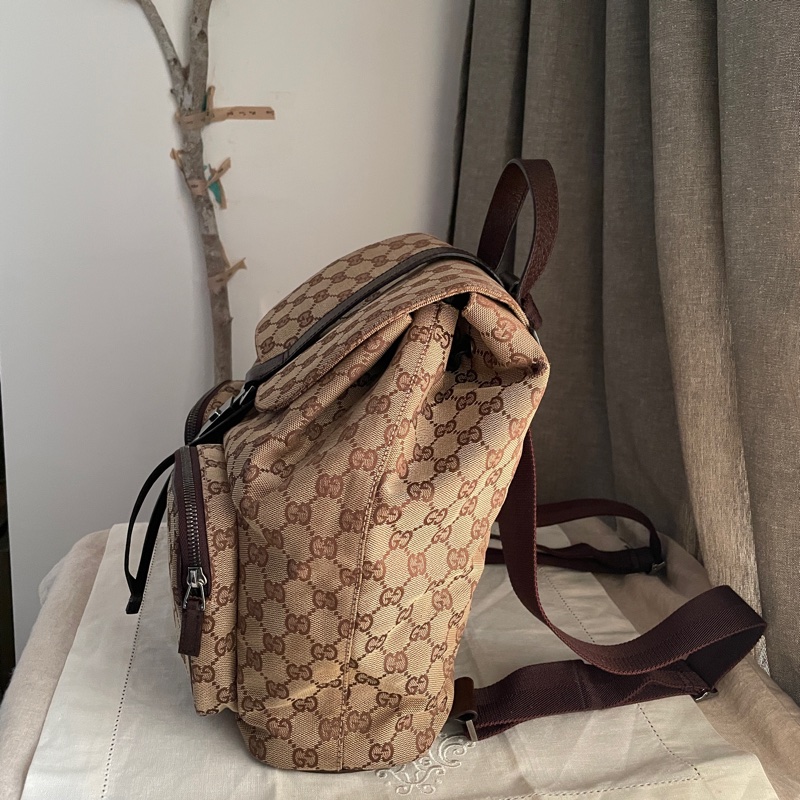 Gucci 經典GG老花後背包🎒 肩背包/雙肩包/旅行包/過夜包/水桶包/束口包 🎒側背/手提🎒正品🎒況不錯🎒男女皆適-5