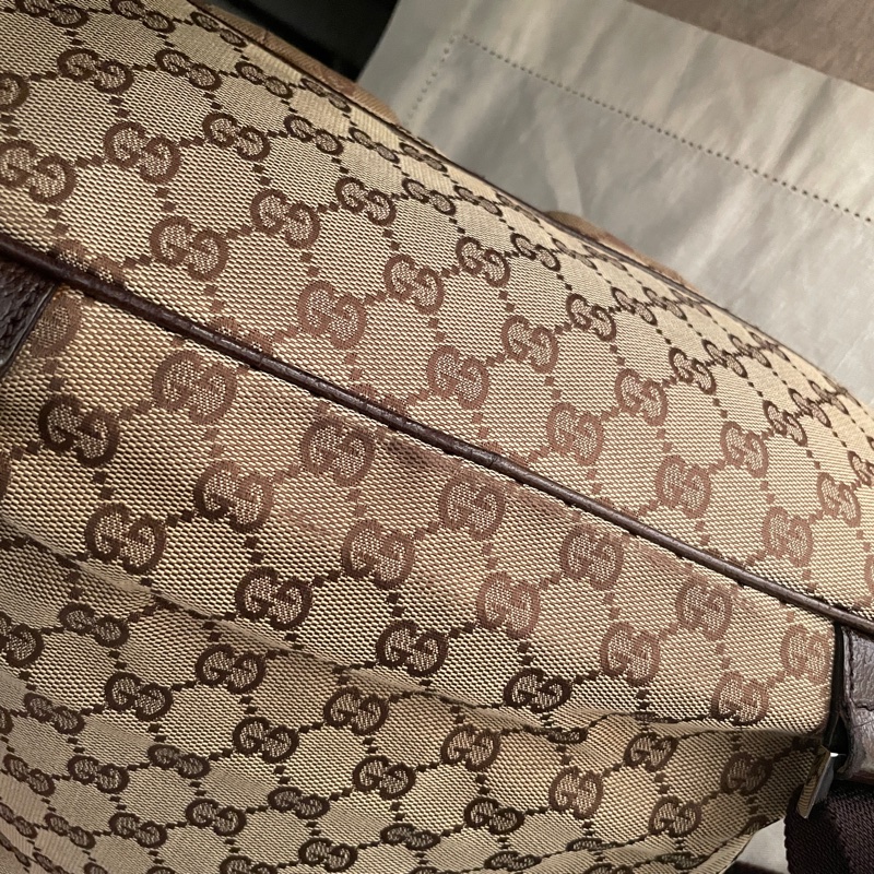 Gucci 經典GG老花後背包🎒 肩背包/雙肩包/旅行包/過夜包/水桶包/束口包 🎒側背/手提🎒正品🎒況不錯🎒男女皆適-20