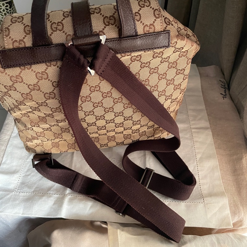 Gucci 經典GG老花後背包🎒 肩背包/雙肩包/旅行包/過夜包/水桶包/束口包 🎒側背/手提🎒正品🎒況不錯🎒男女皆適-26