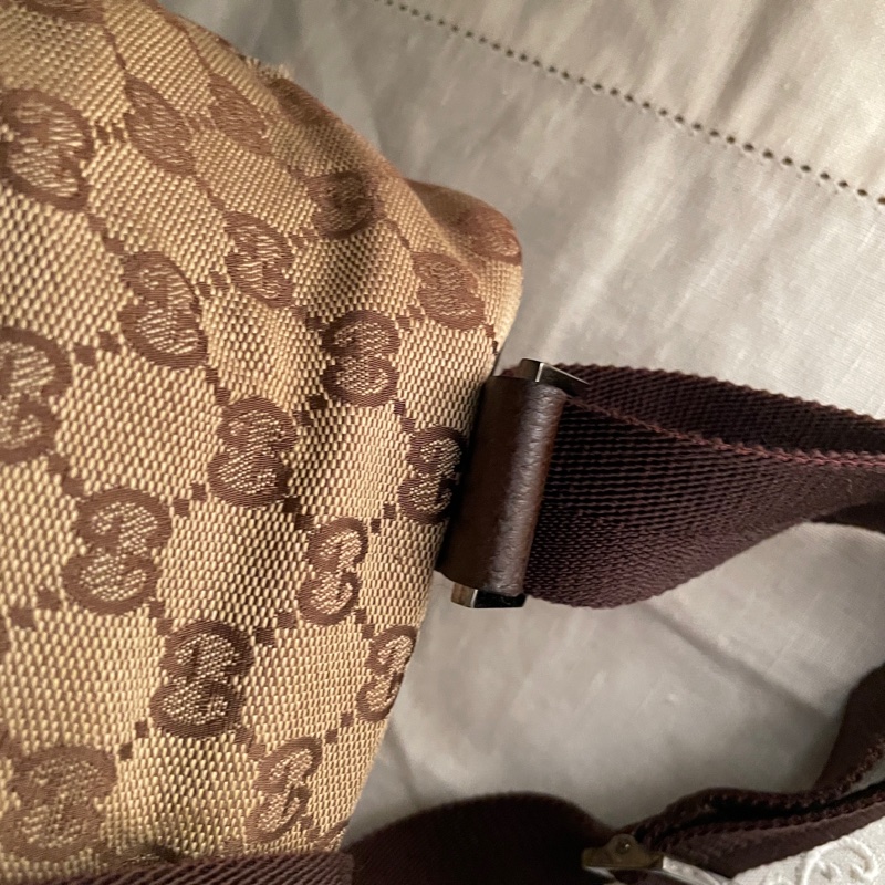 Gucci 經典GG老花後背包🎒 肩背包/雙肩包/旅行包/過夜包/水桶包/束口包 🎒側背/手提🎒正品🎒況不錯🎒男女皆適-27