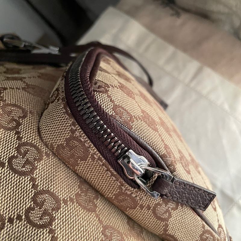 Gucci 經典GG老花後背包🎒 肩背包/雙肩包/旅行包/過夜包/水桶包/束口包 🎒側背/手提🎒正品🎒況不錯🎒男女皆適-30