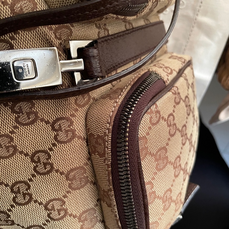 Gucci 經典GG老花後背包🎒 肩背包/雙肩包/旅行包/過夜包/水桶包/束口包 🎒側背/手提🎒正品🎒況不錯🎒男女皆適-31