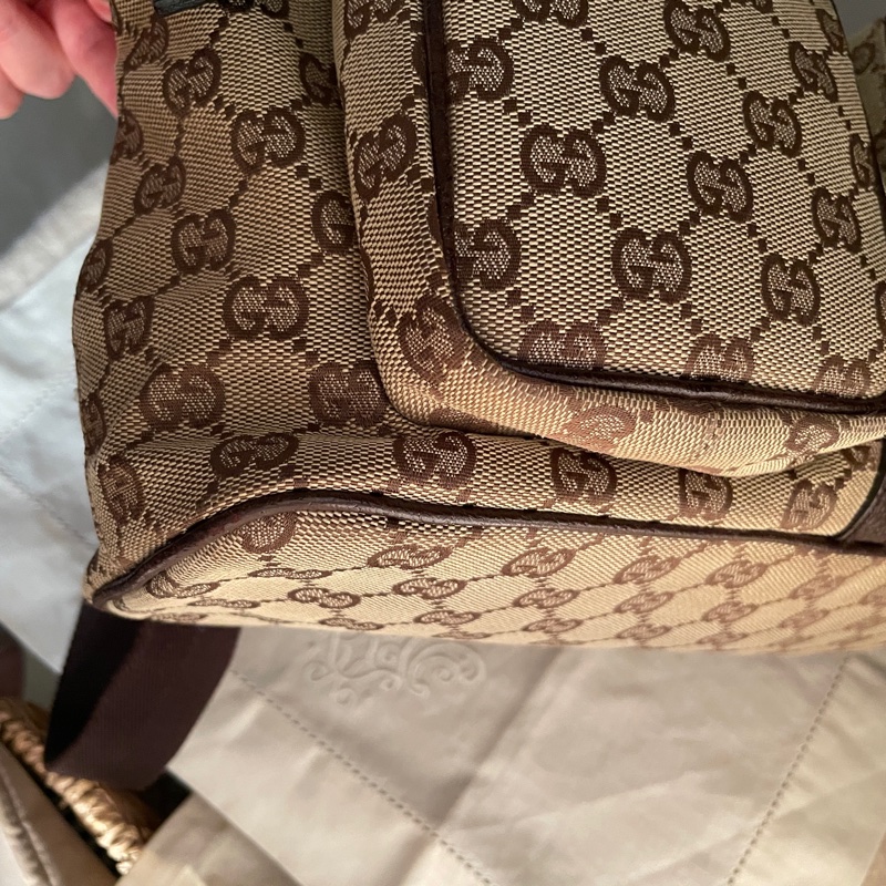 Gucci 經典GG老花後背包🎒 肩背包/雙肩包/旅行包/過夜包/水桶包/束口包 🎒側背/手提🎒正品🎒況不錯🎒男女皆適-37