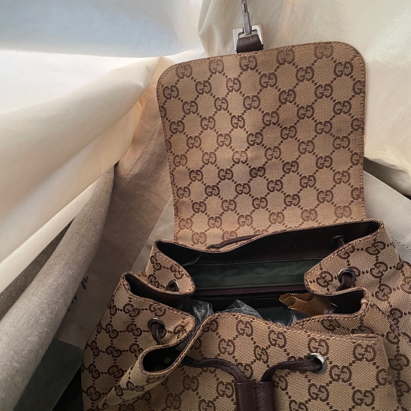 Gucci 經典GG老花後背包🎒 肩背包/雙肩包/旅行包/過夜包/水桶包/束口包 🎒側背/手提🎒正品🎒況不錯🎒男女皆適-40