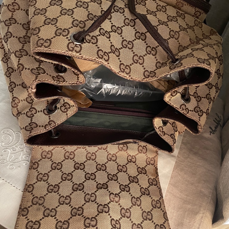 Gucci 經典GG老花後背包🎒 肩背包/雙肩包/旅行包/過夜包/水桶包/束口包 🎒側背/手提🎒正品🎒況不錯🎒男女皆適-42