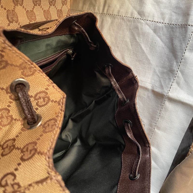 Gucci 經典GG老花後背包🎒 肩背包/雙肩包/旅行包/過夜包/水桶包/束口包 🎒側背/手提🎒正品🎒況不錯🎒男女皆適-52