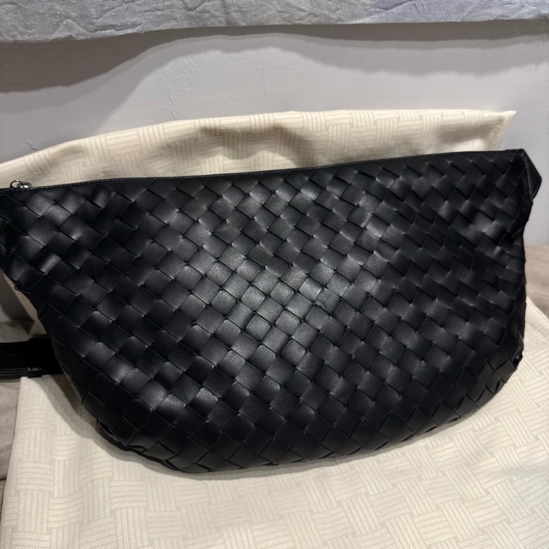 BOTTEGA VENETA 26春夏側背包-6