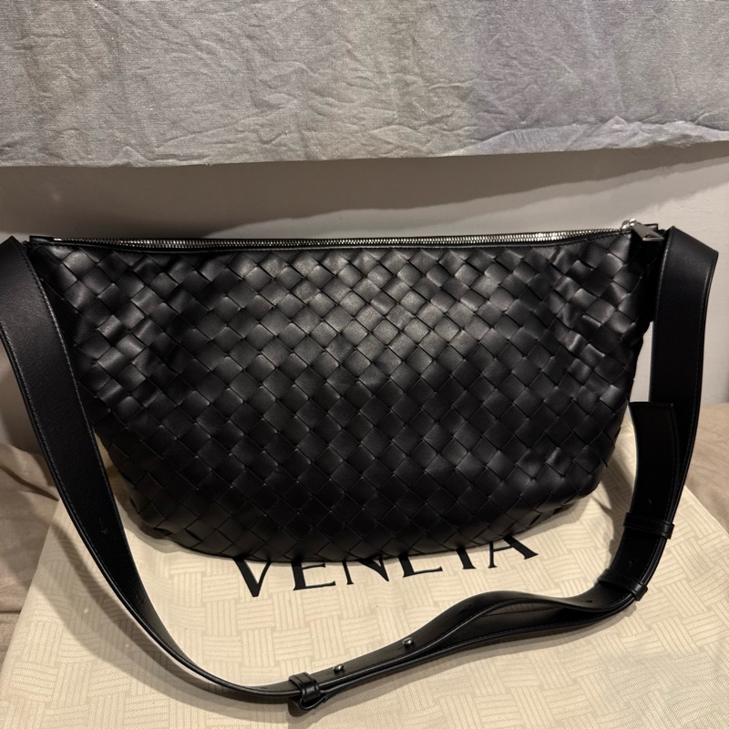 BOTTEGA VENETA 26春夏側背包-7