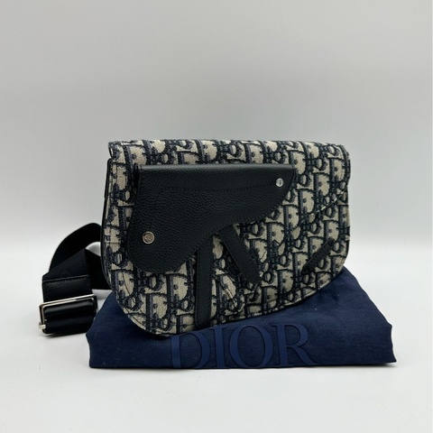 Dior/迪奧 Saddle系列老花滿印斜紋刺繡馬鞍包