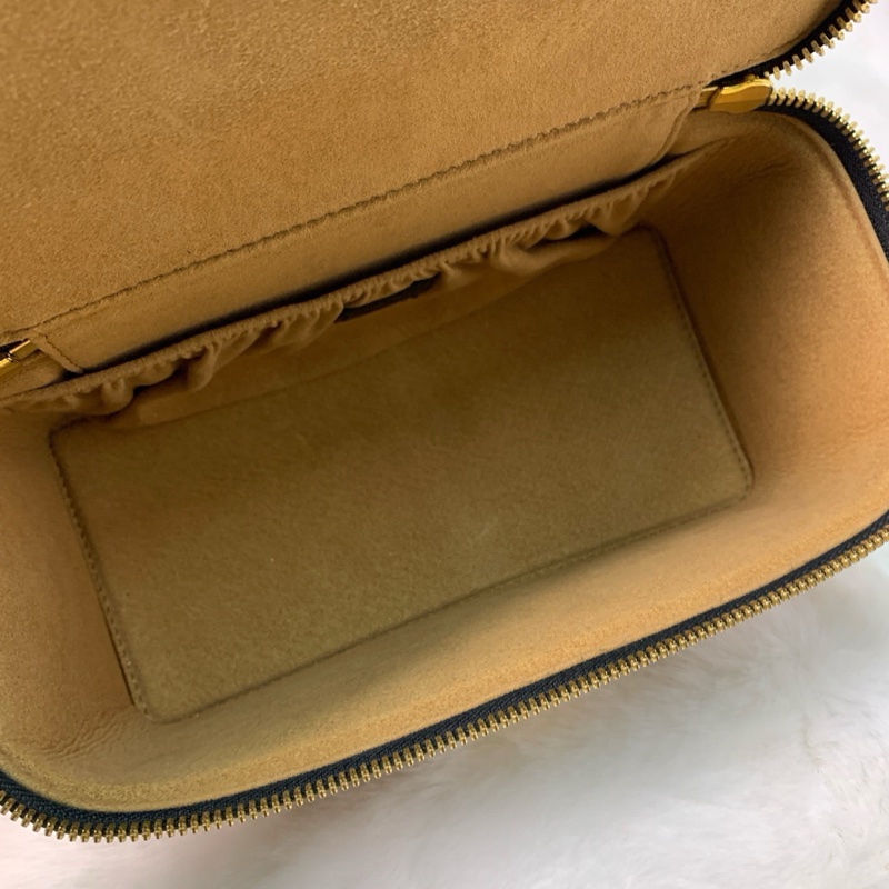 98新MCM小號化妝包 MCM ROCKSTAR 超火乾邑色塗層老花斜挎包-10