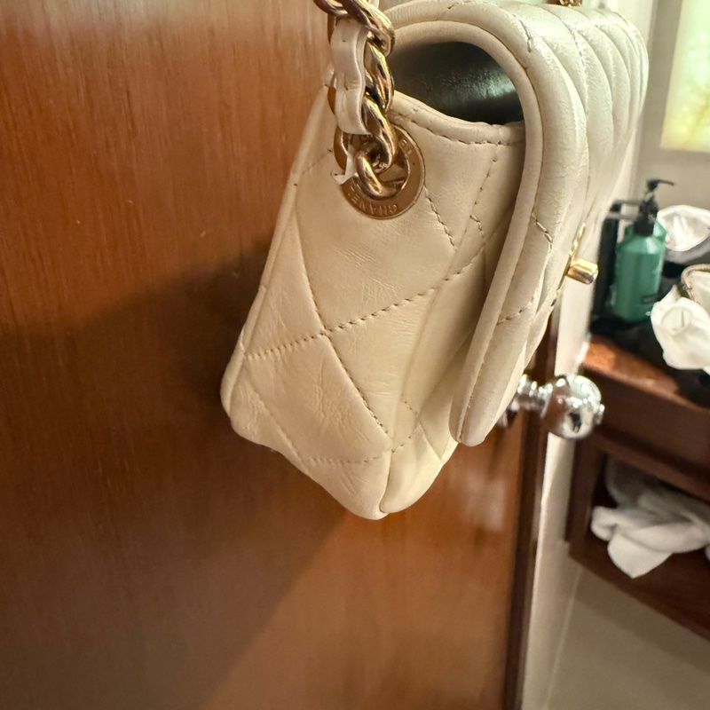 CHANEL CHAIN SHOULDER BAG-2