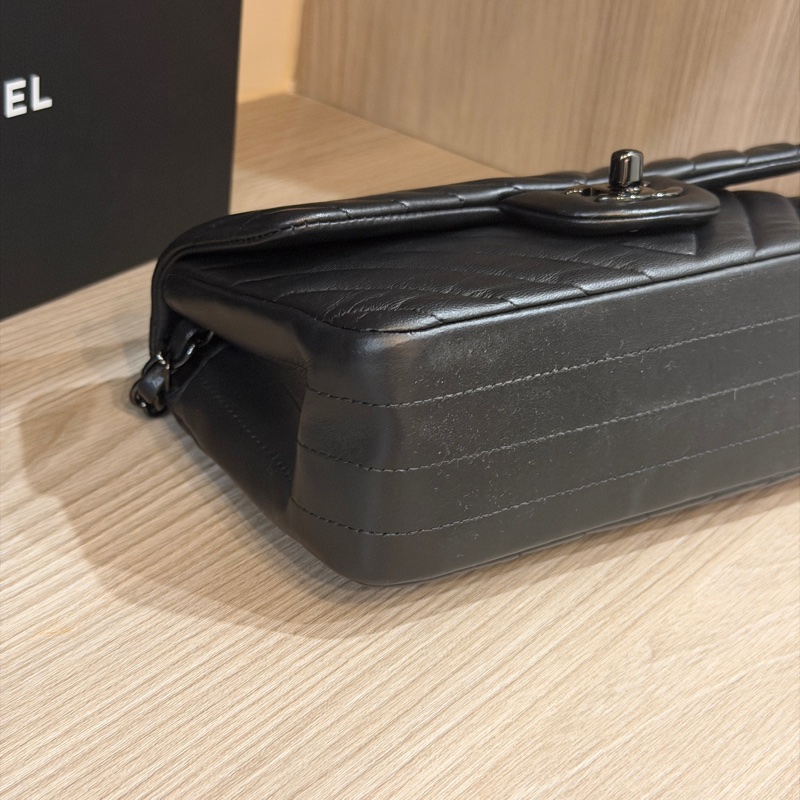 99新全配❤️ #香奈兒 #cf20 #mini #soblack #全黑 V紋 山形紋-17