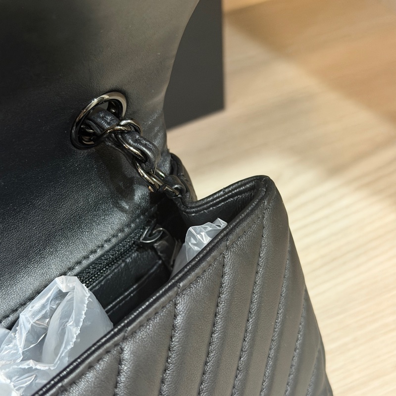 99新全配❤️ #香奈兒 #cf20 #mini #soblack #全黑 V紋 山形紋-31