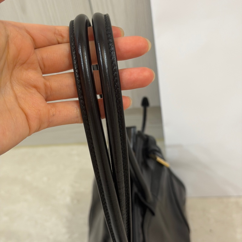 全新 晶片款🈶25年購證❤️ #prada #softlux #黑金 #油蠟牛皮 #肩背包-10