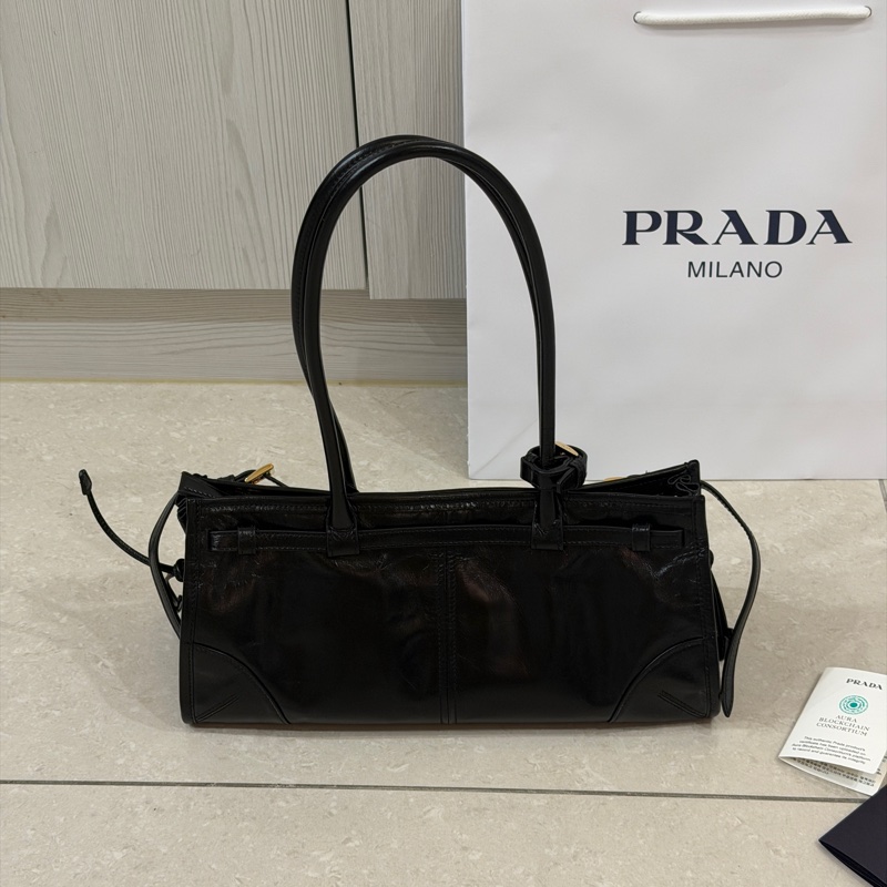 全新 晶片款🈶25年購證❤️ #prada #softlux #黑金 #油蠟牛皮 #肩背包-13