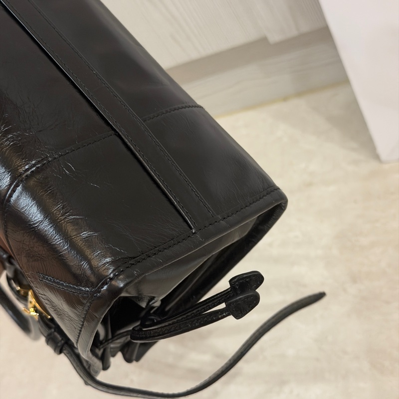 全新 晶片款🈶25年購證❤️ #prada #softlux #黑金 #油蠟牛皮 #肩背包-22