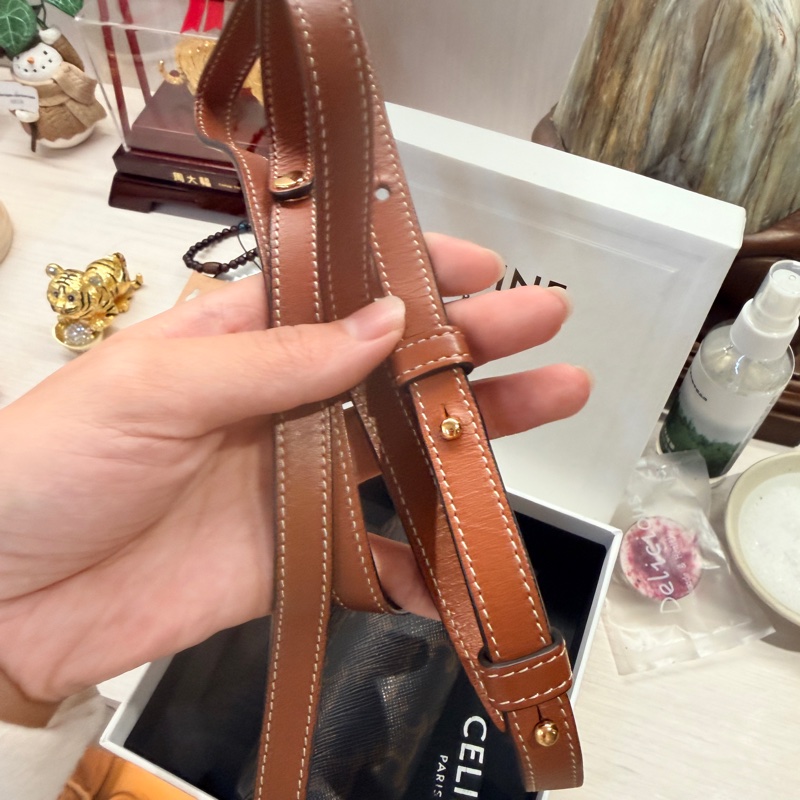 Celine 人手必備 凱旋門 經典小廢包 小包包 斜背包裝可愛 正品!挑戰全網最彿-2